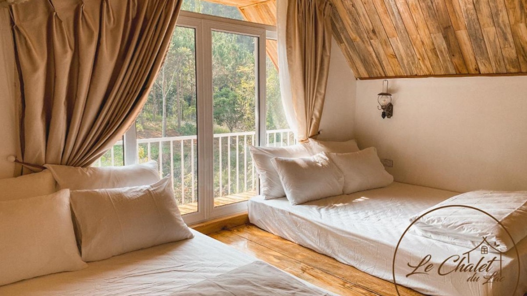 Phòng ban công Le Chalet du Lac - Moc-Chau